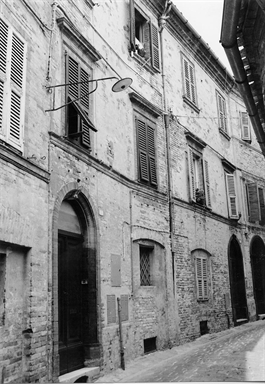 Casa a schiera quattrocentesca